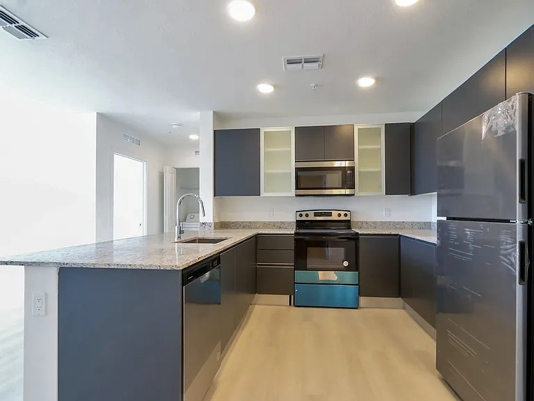 5579 Millenia Park Blvd — Photo 12