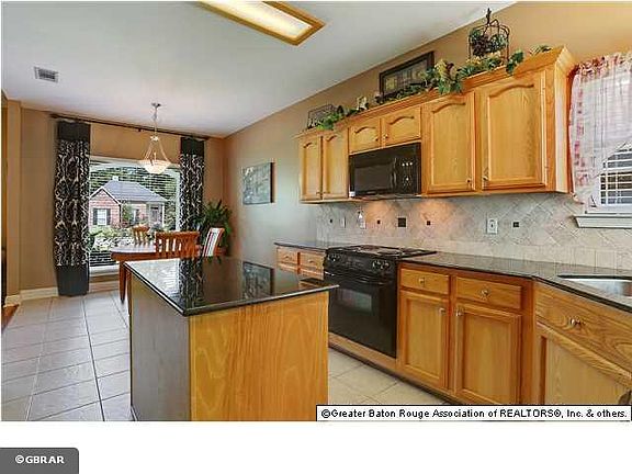 4th image of 9634 Overwood Dr