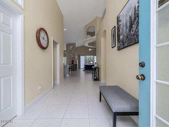 5th image of 1128 Killarney Dr