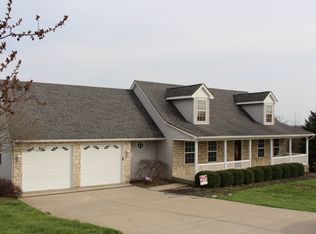 3082 Meadowwood Ln, West Harrison, IN 47060