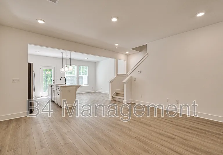 416 W Parima Ct — Photo 4