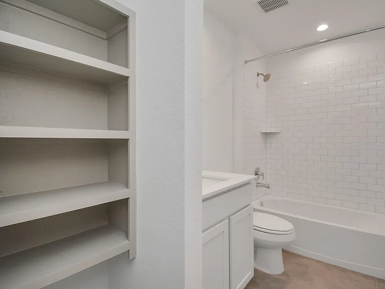 7731 Suffolk Valley Ln — Photo 14
