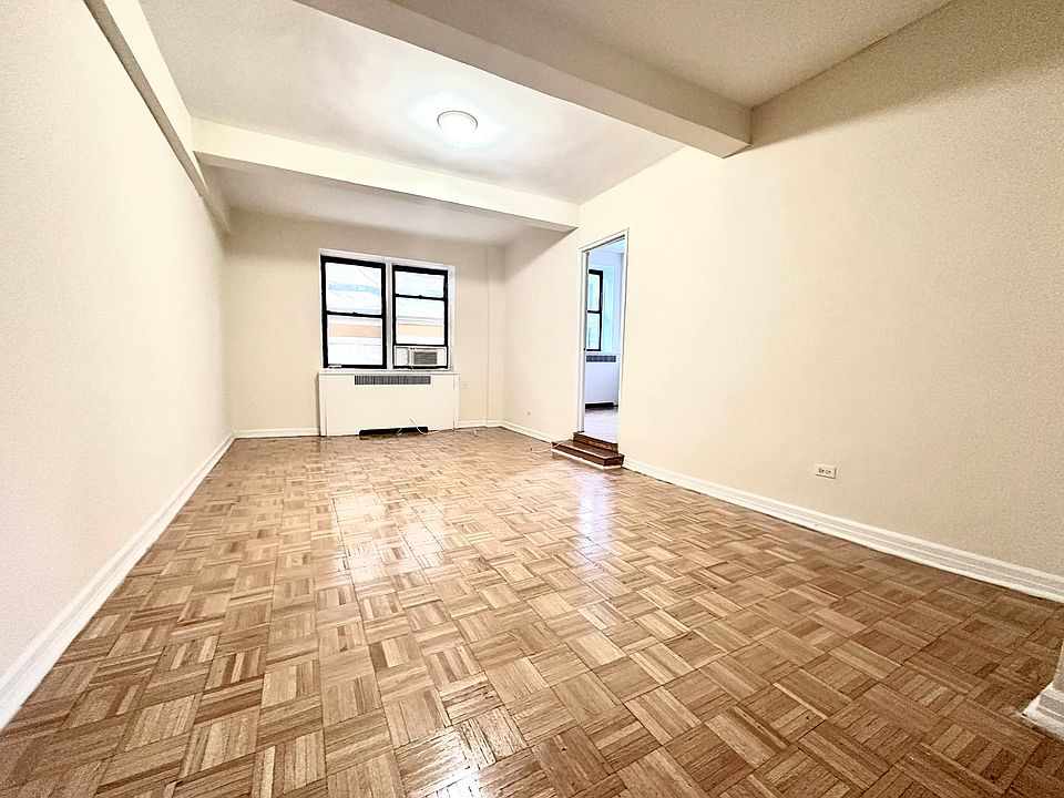 1st image of 110 Bennett Ave APT Md