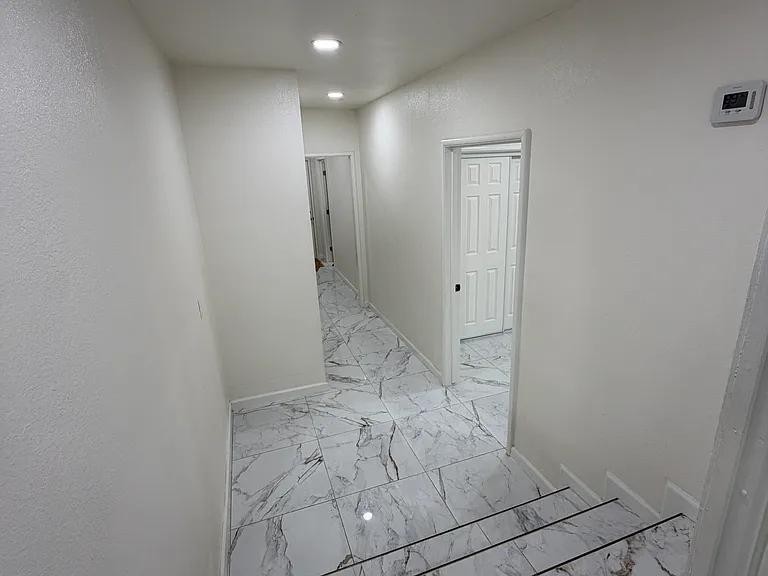 806 Vine St — Photo 6