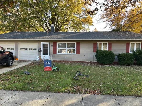225 Jananna Dr, Berea, OH 44017
