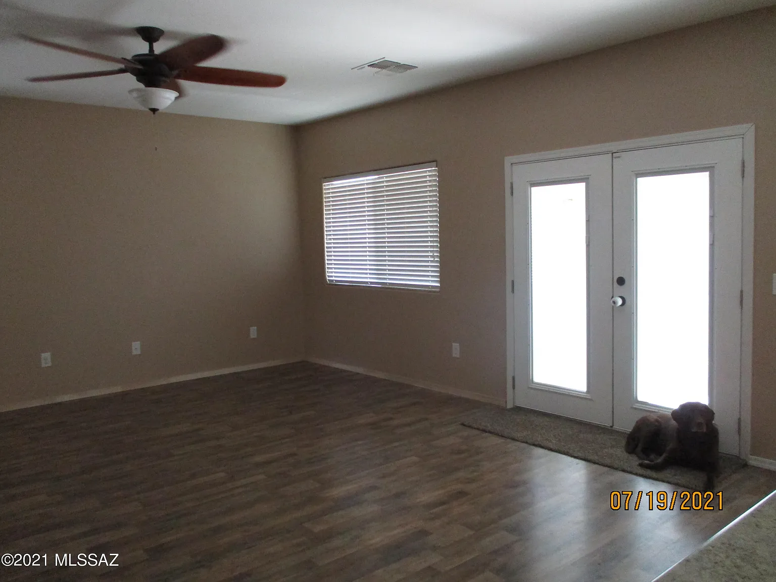 4 bed, 2.5 bath, 2528 sqft, $2,095 — Photo 4