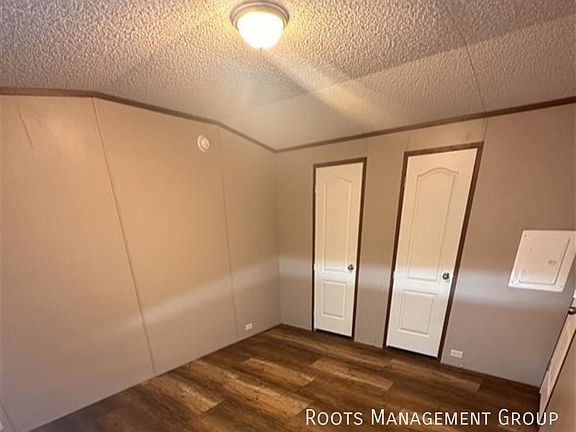 5th image of 61 Pinewood Cir #E61