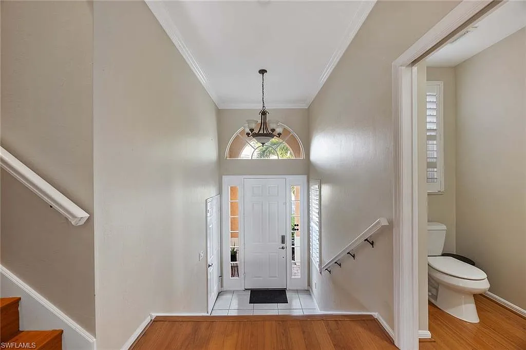 3 bed, 2.5 bath, 1681 sqft, $6,500 — Photo 3