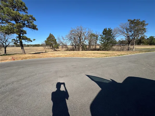 125 Lakelands Ct, Gordonville, TX 76245