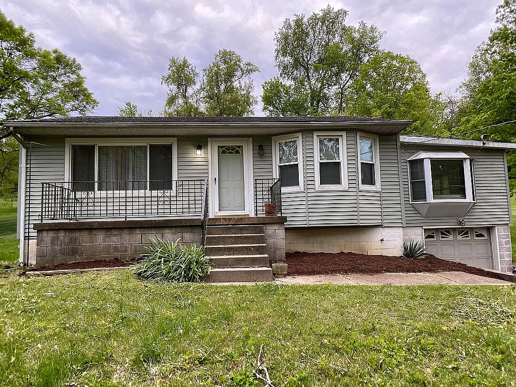 628 Fern Dr photo 1