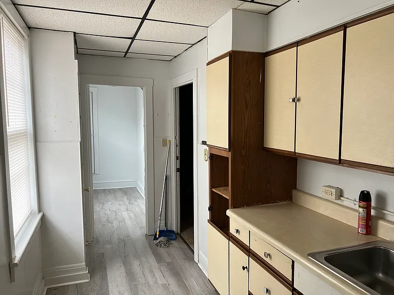 536 Lancaster Ave #2F — Photo 6