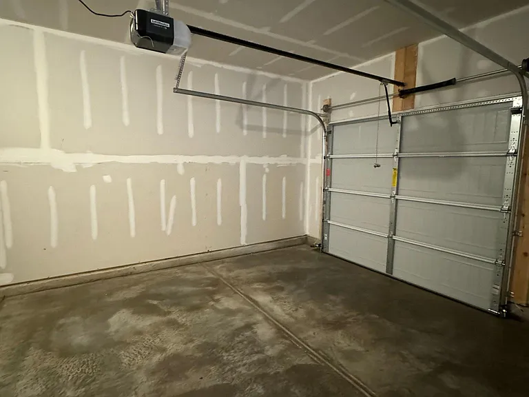 877 Falls Grove Trl — Photo 28
