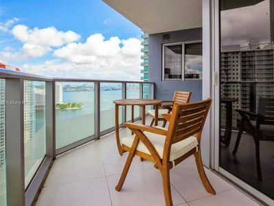 1300 Brickell Bay Dr APT 3207, Miami, FL, 33131