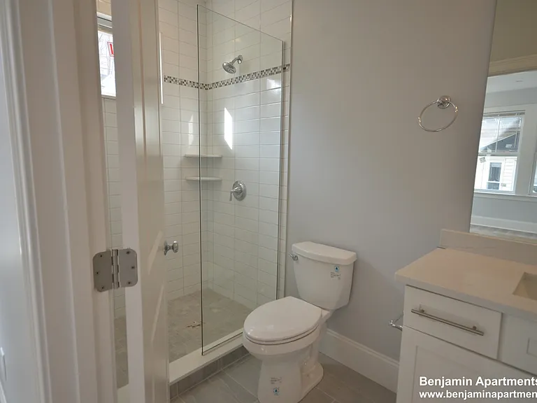 100 Brooks St #4 — Photo 9
