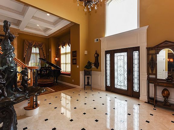 4th image of 109 Elmwood Dr