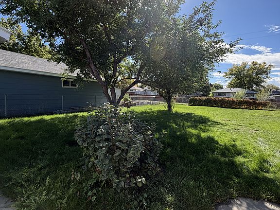 5th image of 2520 Lillis Ln