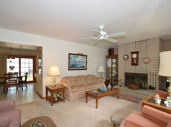 4th image of 3406 W Edgerton Ave