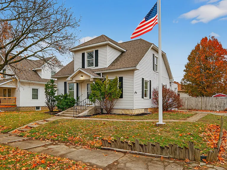 1330 S Buckeye St — Photo 1