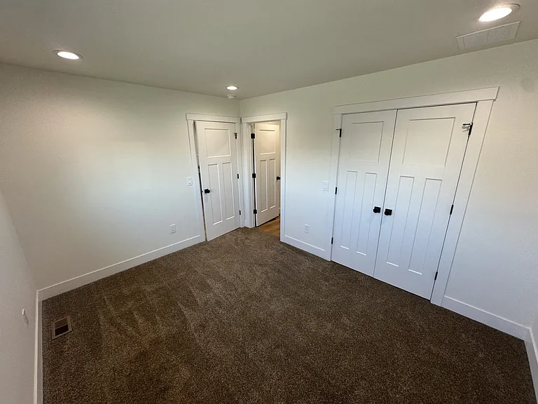 701 Schodde Ave #C — Photo 12