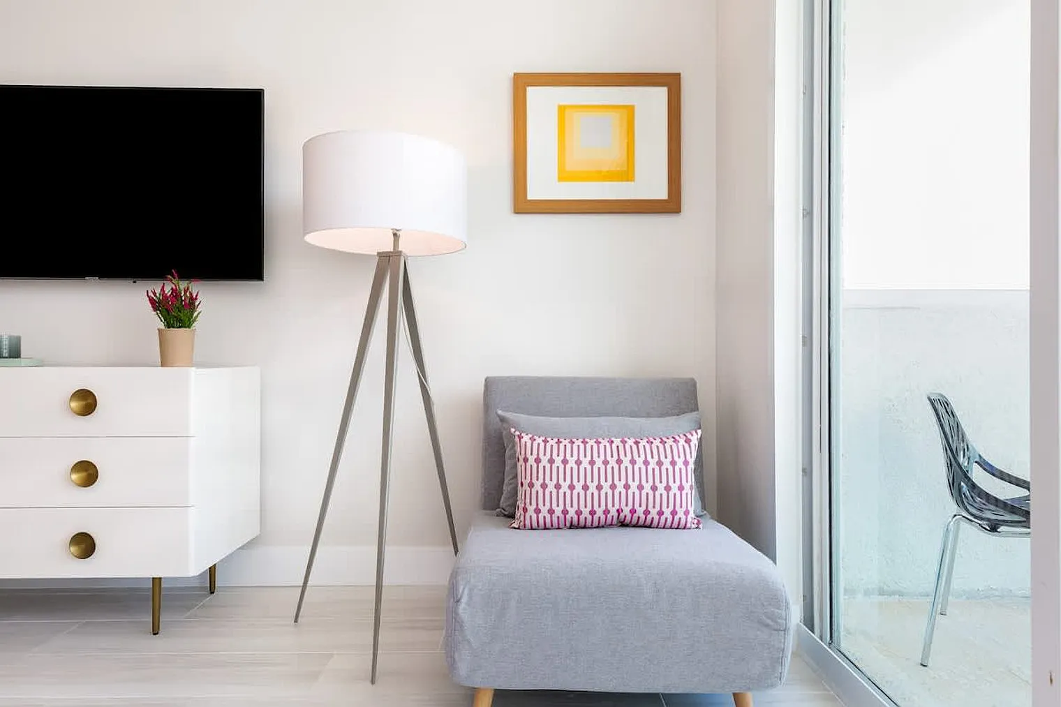Studio, 1.0 bath, 322 sqft, $3,885 — Photo 1