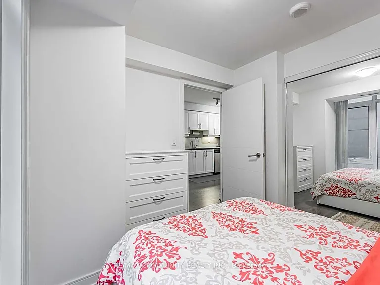 525 Adelaide St W #631 — Photo 20