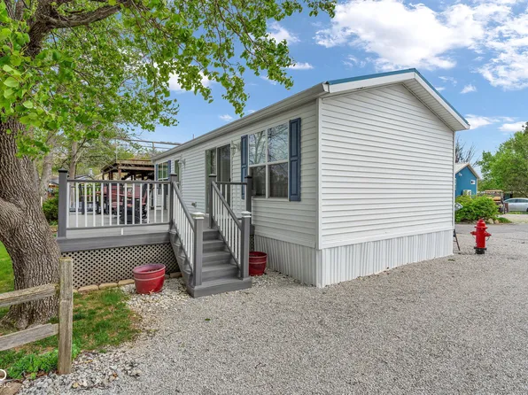 4016 Van Bibber Lake Est, Greencastle, IN 46135