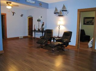 400 S 3rd St, Clear Lake, IA 50428