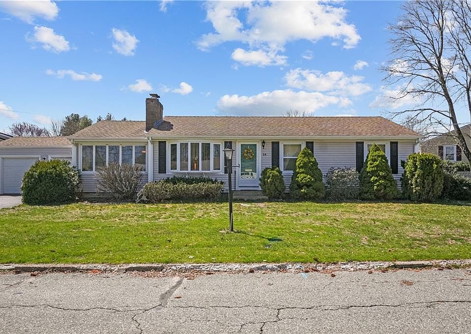 1st image of 24 Vista Dr