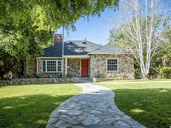 2nd image of 937 Sherlock Dr
