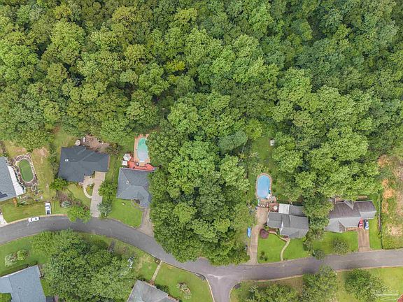 4th image of 10821 Shadow Creek Dr