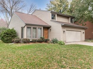 5775 Columbine Dr, Johnston, IA 50131