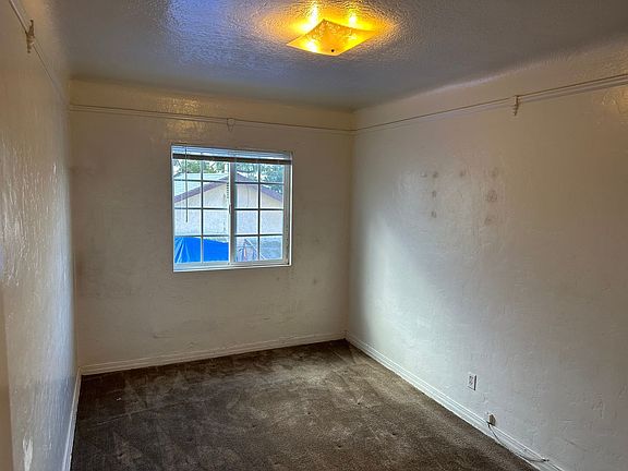 2nd image of 1325 E 11th St #Eefa4794f