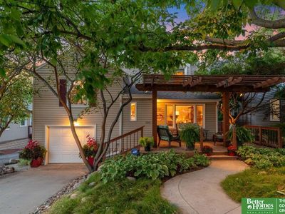 6020 Hickory St, Omaha, NE, 68106