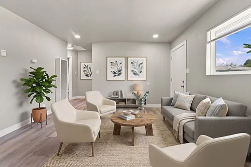 Floor plan 811
