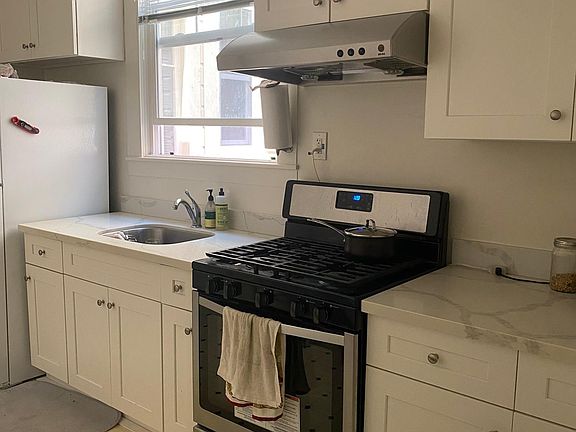 4th image of 495 14th Ave #6