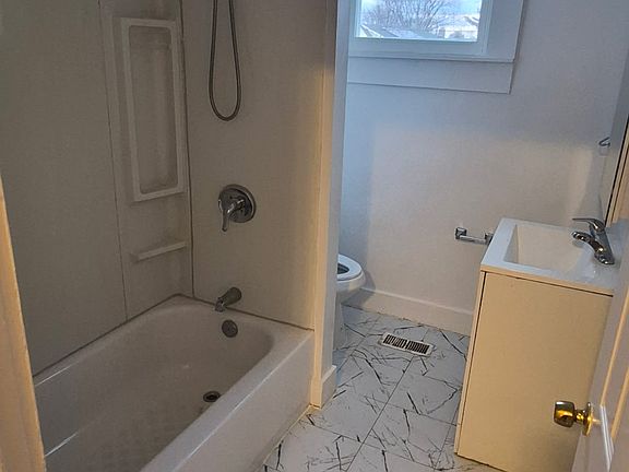 5th image of 4620 Pall Mall Rd