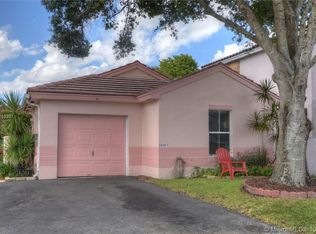 18483 NW 22nd St, Pembroke Pines, FL 33029