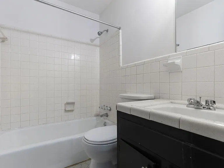 3200 Hillside Ave — Photo 57