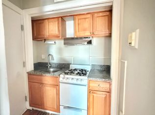 1175 Chapel St #501B, New Haven, CT 06511