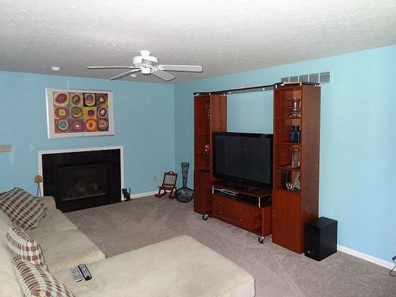 4th image of 7749 Evian Dr