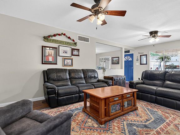 3rd image of 3905 Noel Pl