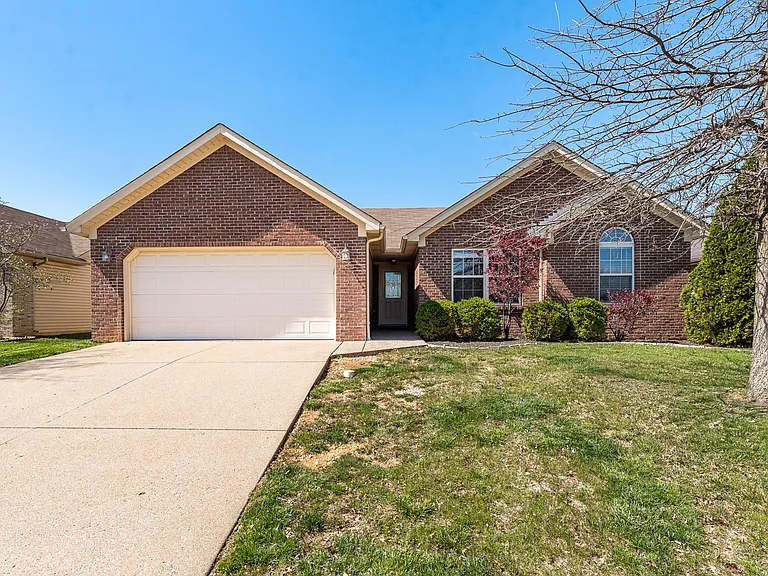 3813 Ridgetop Cir — Photo 2