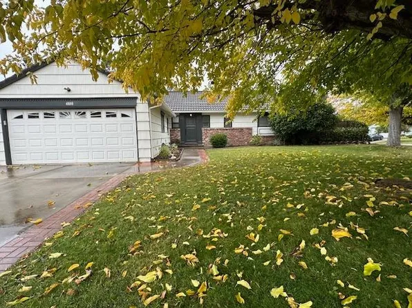 4800 Gibbons Dr, Carmichael, CA 95608