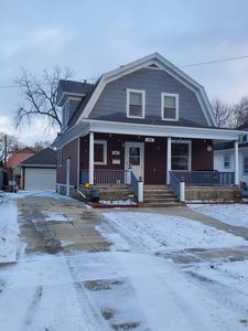 457 Arlington Ave, Elgin, IL, 60120