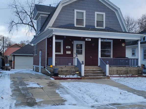 457 Arlington Ave, Elgin, IL 60120