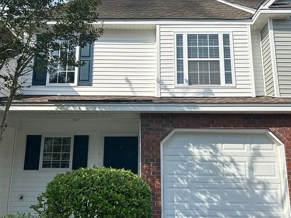 903 Yellow Hawthorn Cir, Summerville, SC 29483