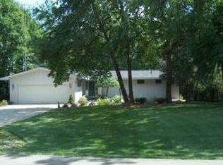 3260 Thornhill Dr, Adrian, MI