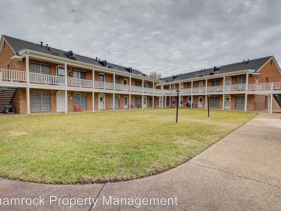 3rd image of 1625 Wooded Acres Dr APT 307