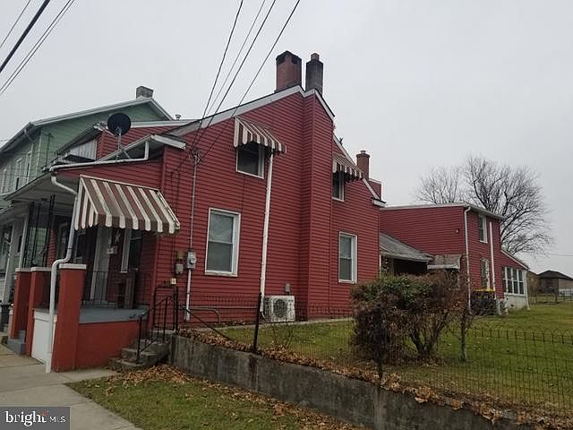 2nd image of 38 S 2nd St