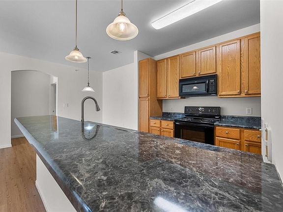 5th image of 42 Kassebaum Ln APT 204